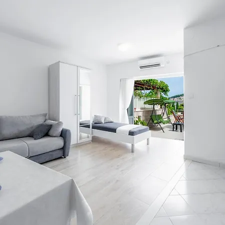 Apartment Maria *