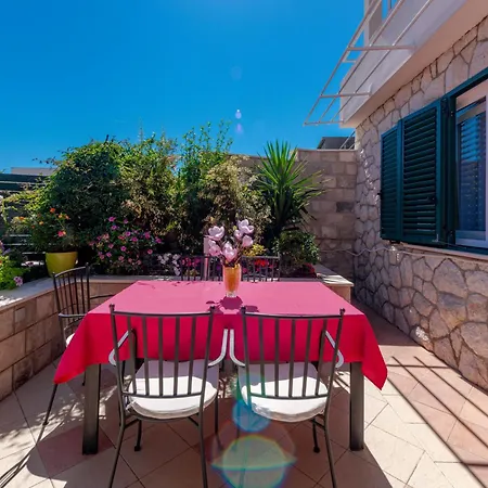 Maria Apartament *